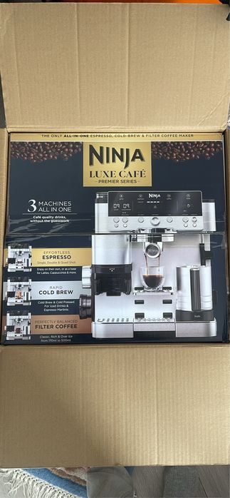 Masina de cafea Ninja Luxe