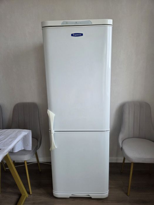 Продам холодильник Бирюса