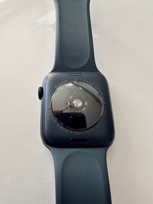 Vând Apple Watch SE pentru piese