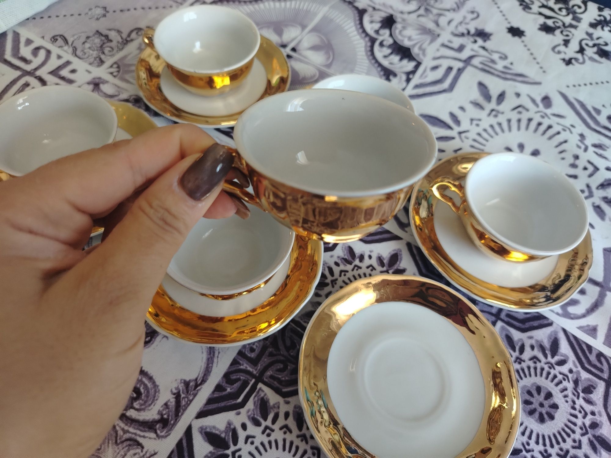 Старинен сервиз за кафе, 6 чаши и чинийки, здрави