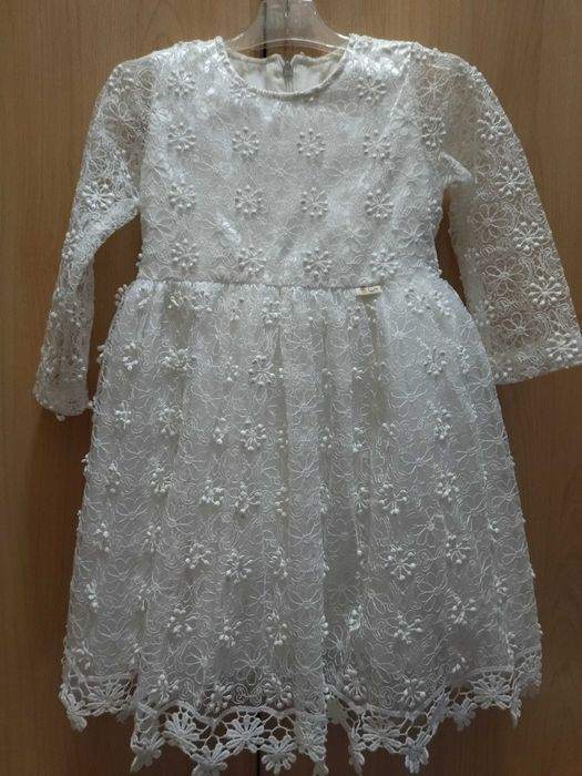 Платье белое на праздник