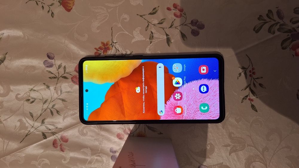 Продам телефон Samsung A51