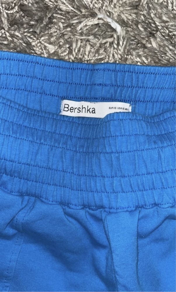 pantaloni, Bershka