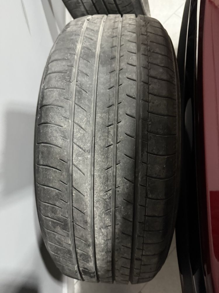 Продам резину yokohama 215.55.r17