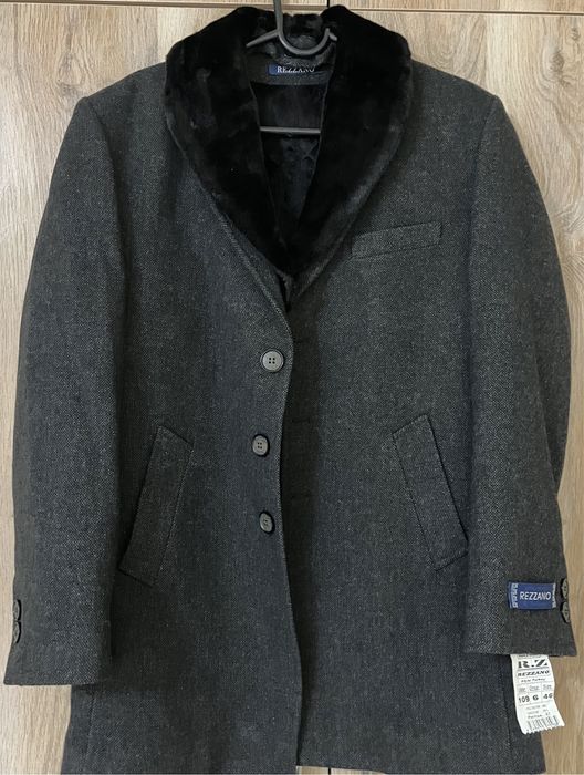 Пальто зимний ..