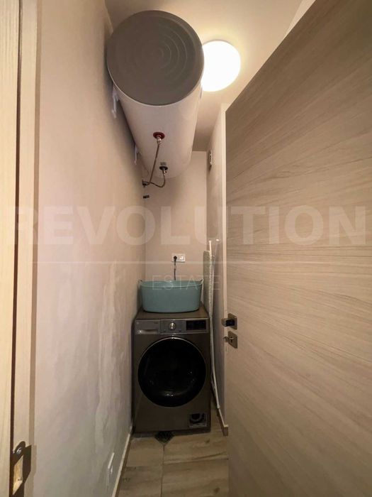 Продава се Тристаен апартамент в Варна, Център - 99 кв.м за 1920 €/кв.м - Снимка #13