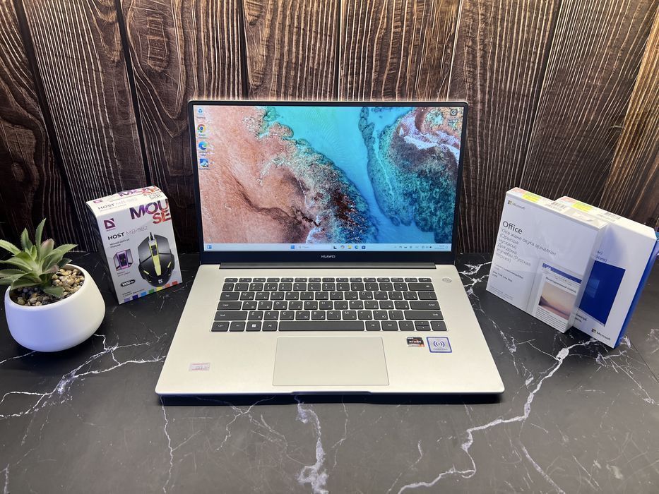 Ноутбук для работы HUAWEI MateBook D15 | Ryzen 5-5500U | 8GB | 256GB