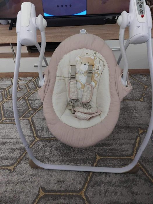 Vând  balansoar aproape nou