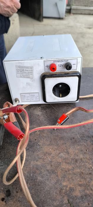 UPS агрегат/батерия/акумулатор