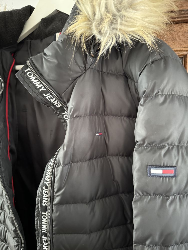 Geaca Tommy Jeans impecabila