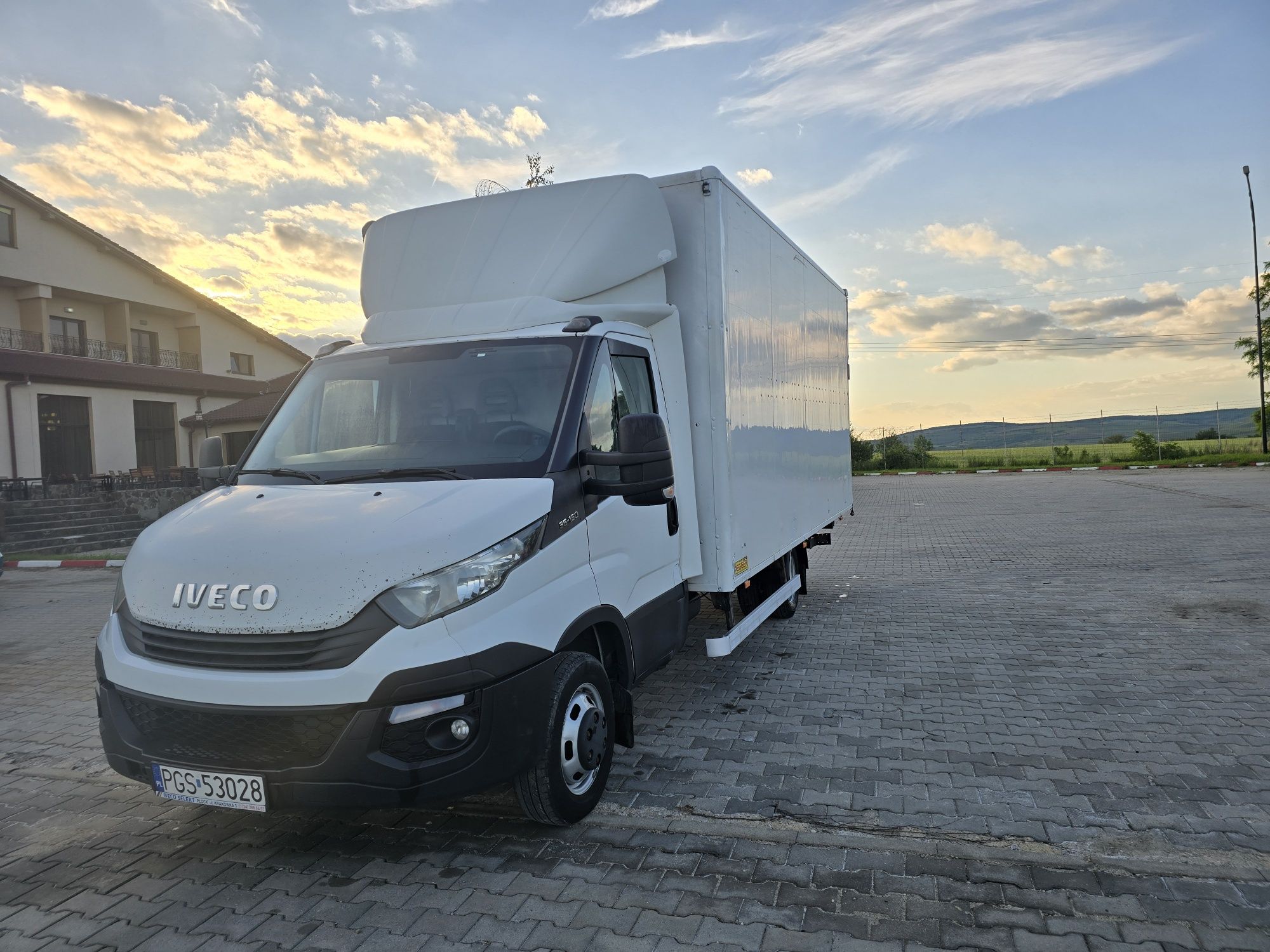 Iveco daily lift  1000kg  10 europaleti
