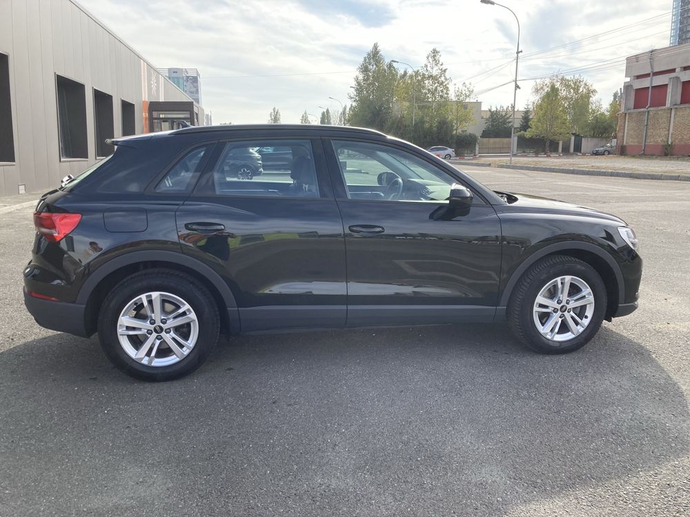 Audi Q3 mild hybrid 1.5 TFSI 150CP - impecabila!