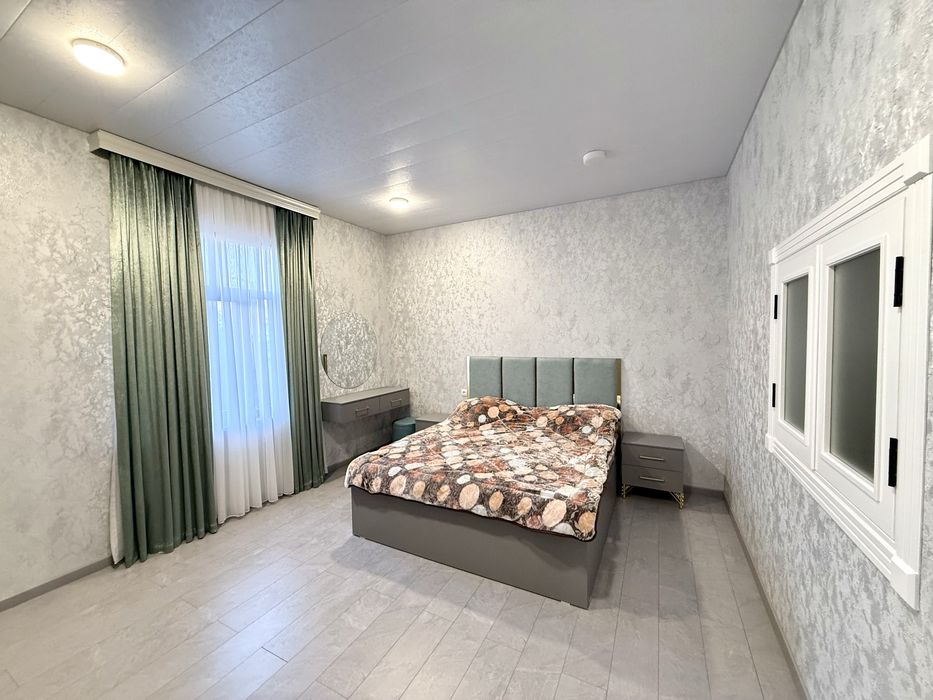 По суточному сдаётся 5-комнатная PREMIUM класс в Дагбитском районе