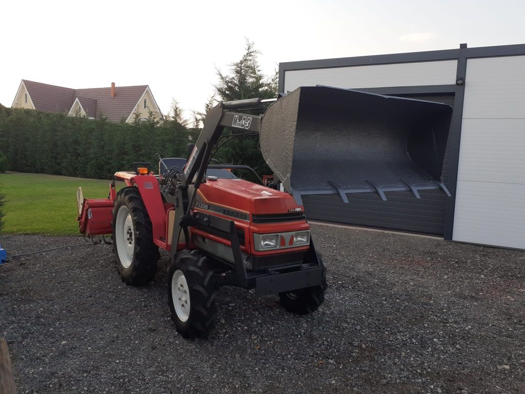 Tractor japonez kubota yanmar 24cp