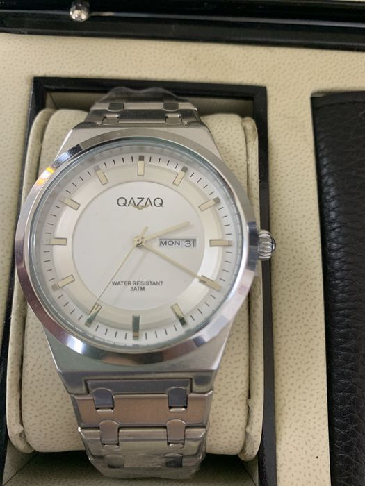 Часы Qzaq новые