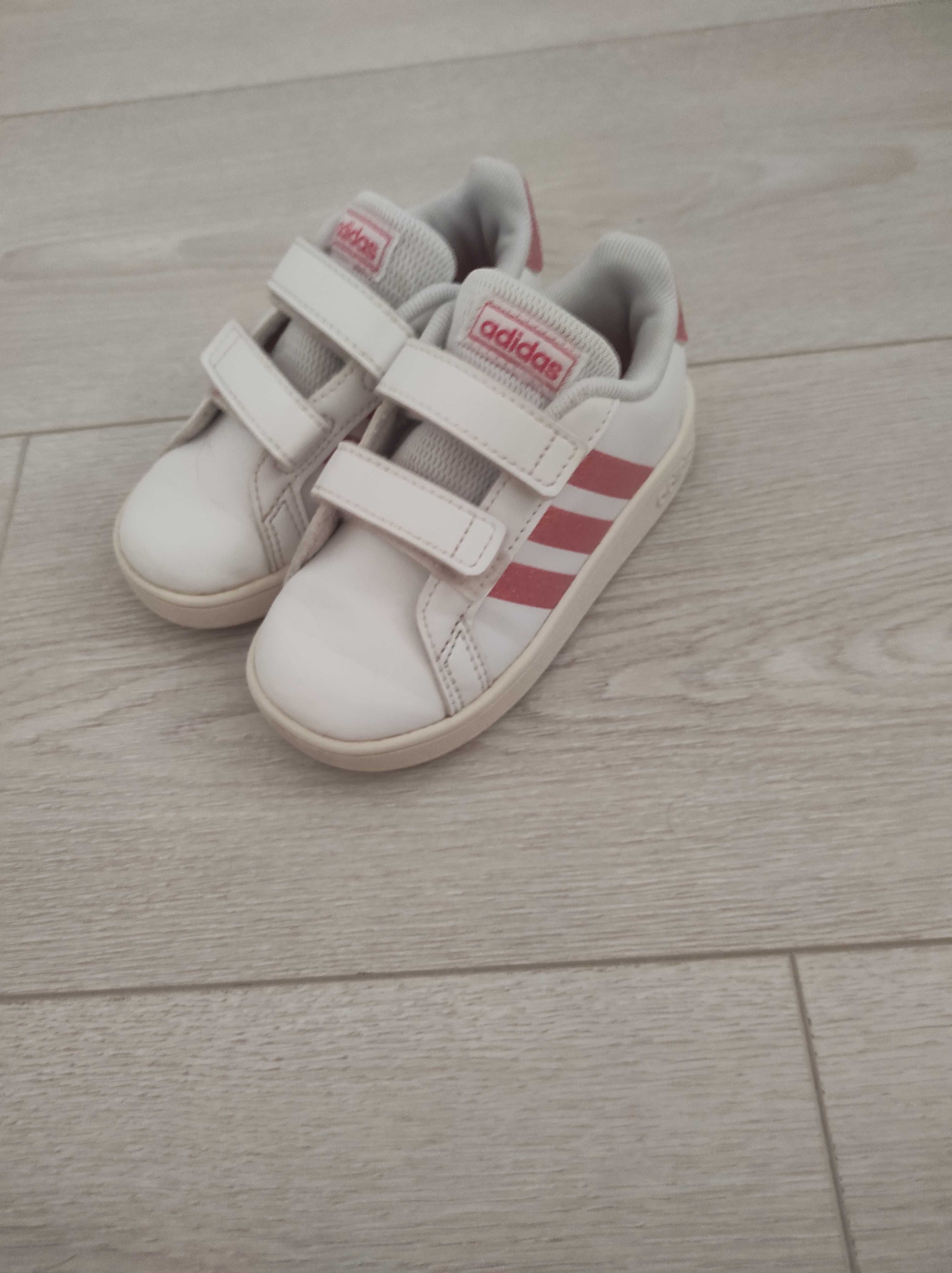Adidas Маратонки Grand Court, номер 23