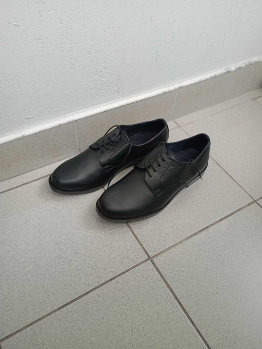 Кубинки и обувки (големи номера)