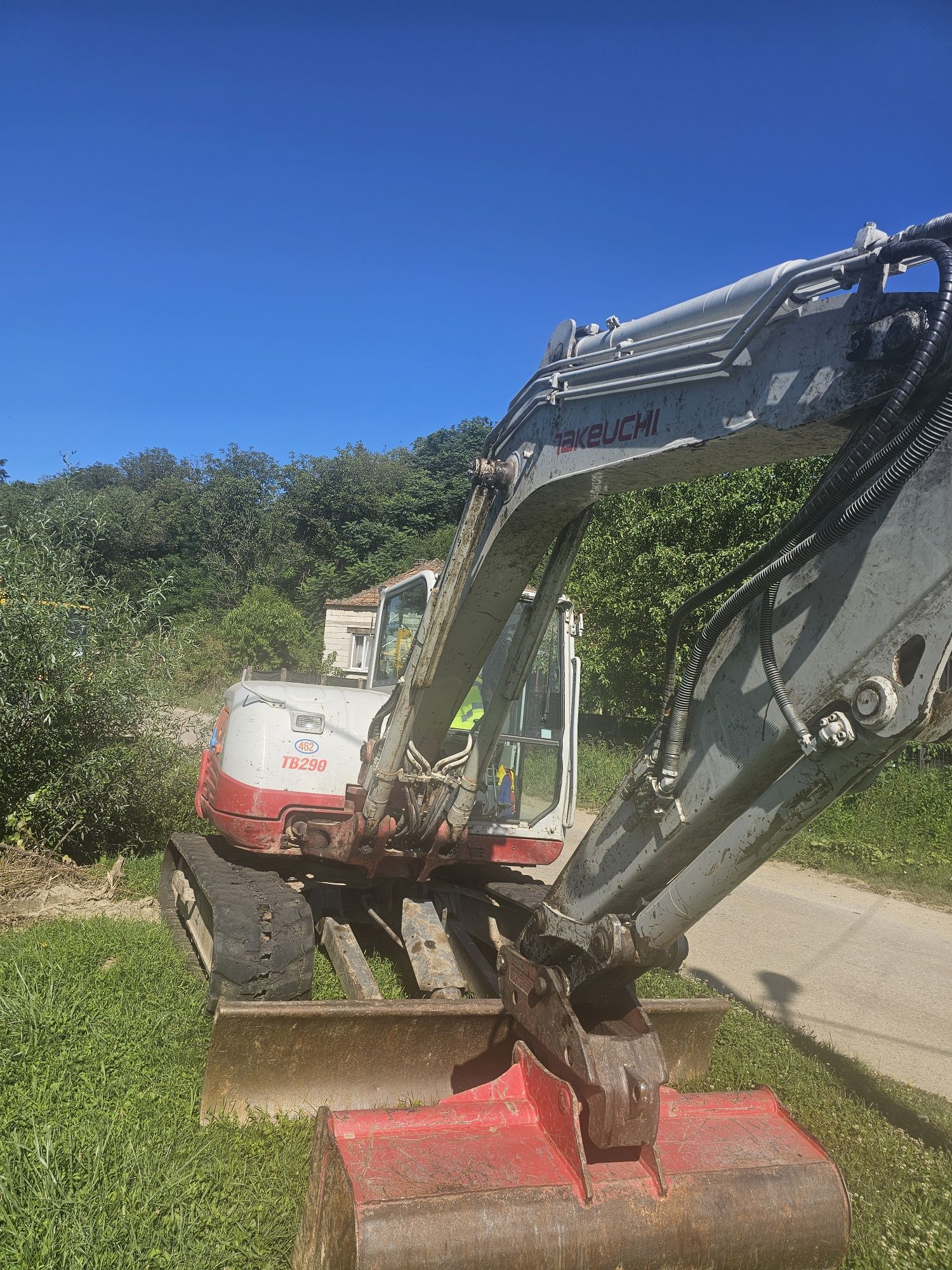 Excavator takeuchi