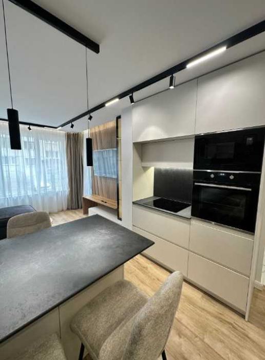 Дава се под наем Двустаен апартамент в София, Изток - 55 кв.м за 850 € - Снимка #2