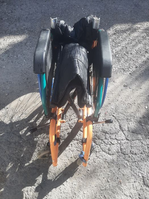 Инвалидная коляскя подросковая