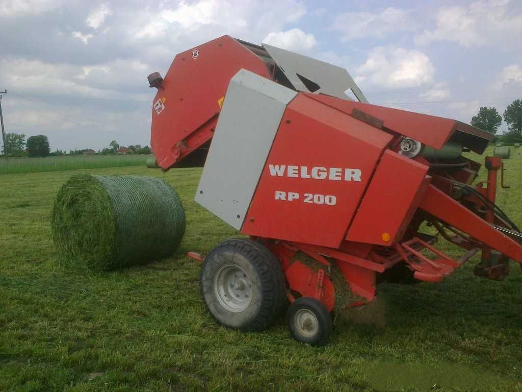 Presa Welger rp 12 an 2012 balot 120x120 Claas Krone KR 125 Greenland