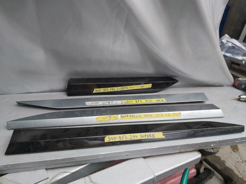 Лайсна врата  шкода суперб Skoda Superb  2016/2023г