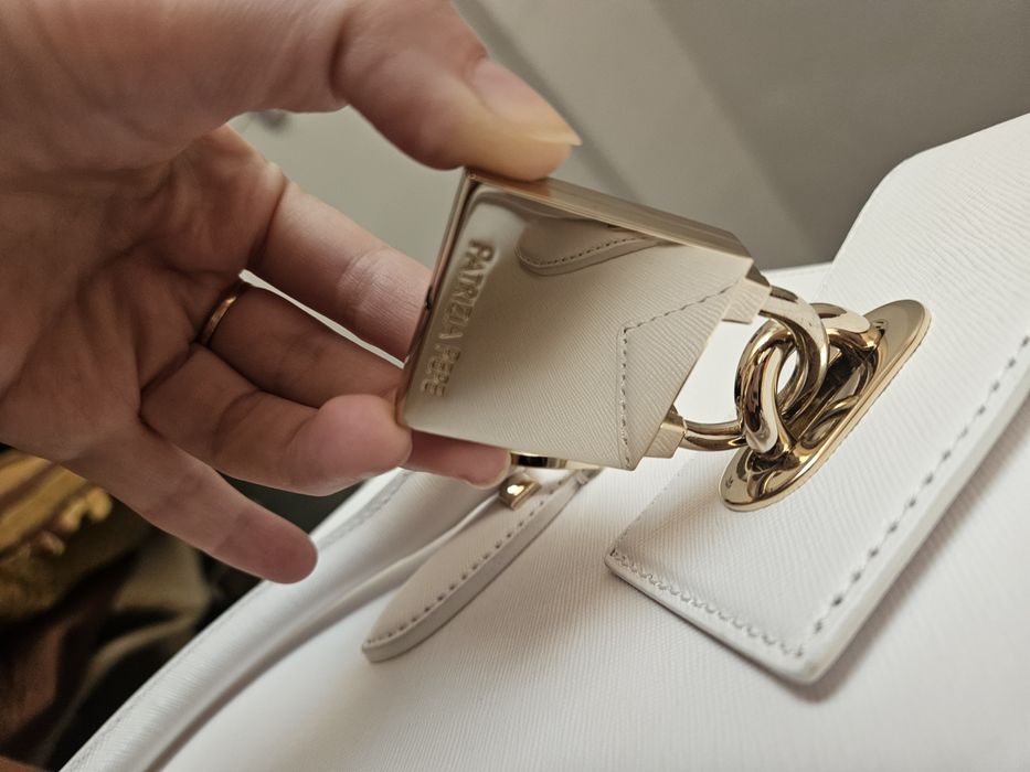 Geanta piele Patrizia Pepe