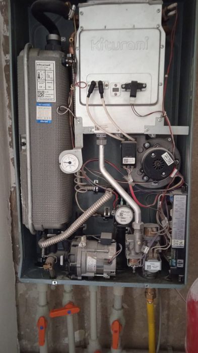 Ремонт газовых котлов колонок проточных водонагревателей Rinnai Riga T