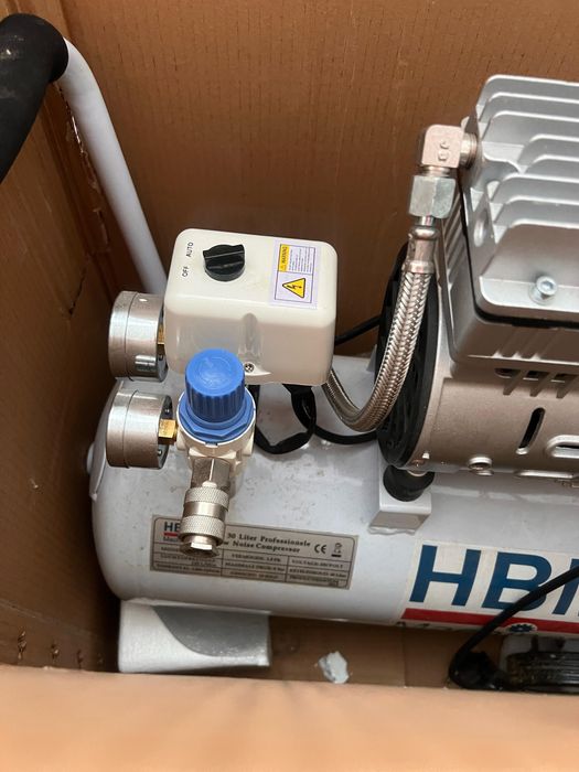 Scaun Stomatologic, compresor si aparat de detartraj