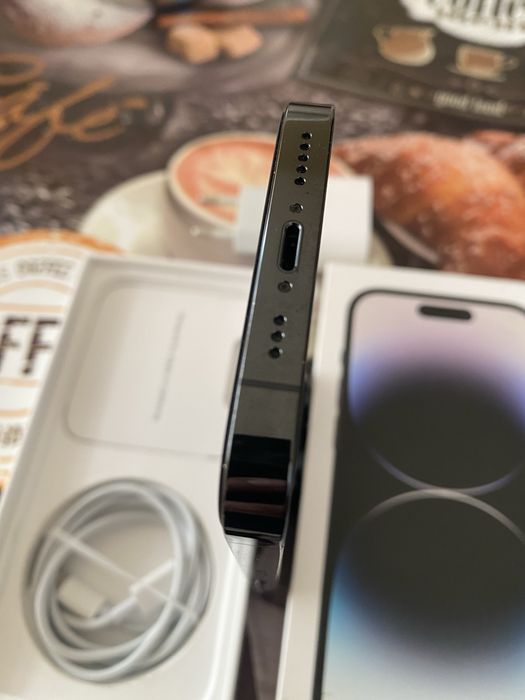 Продавам Iphone 14 Pro