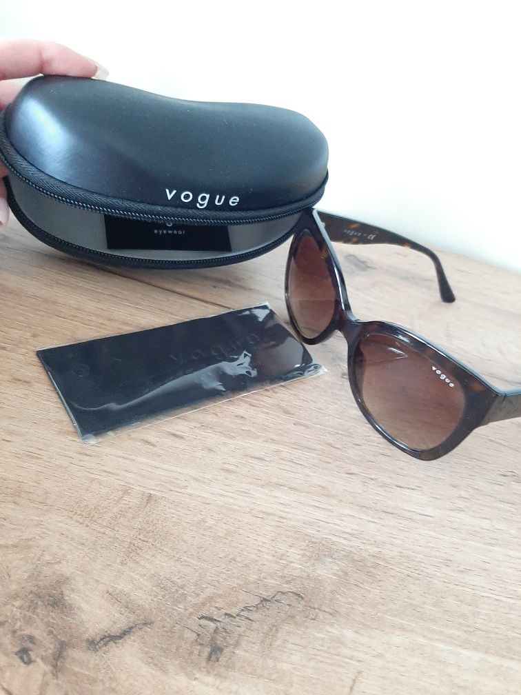 Vogue Дамски слънчеви очила