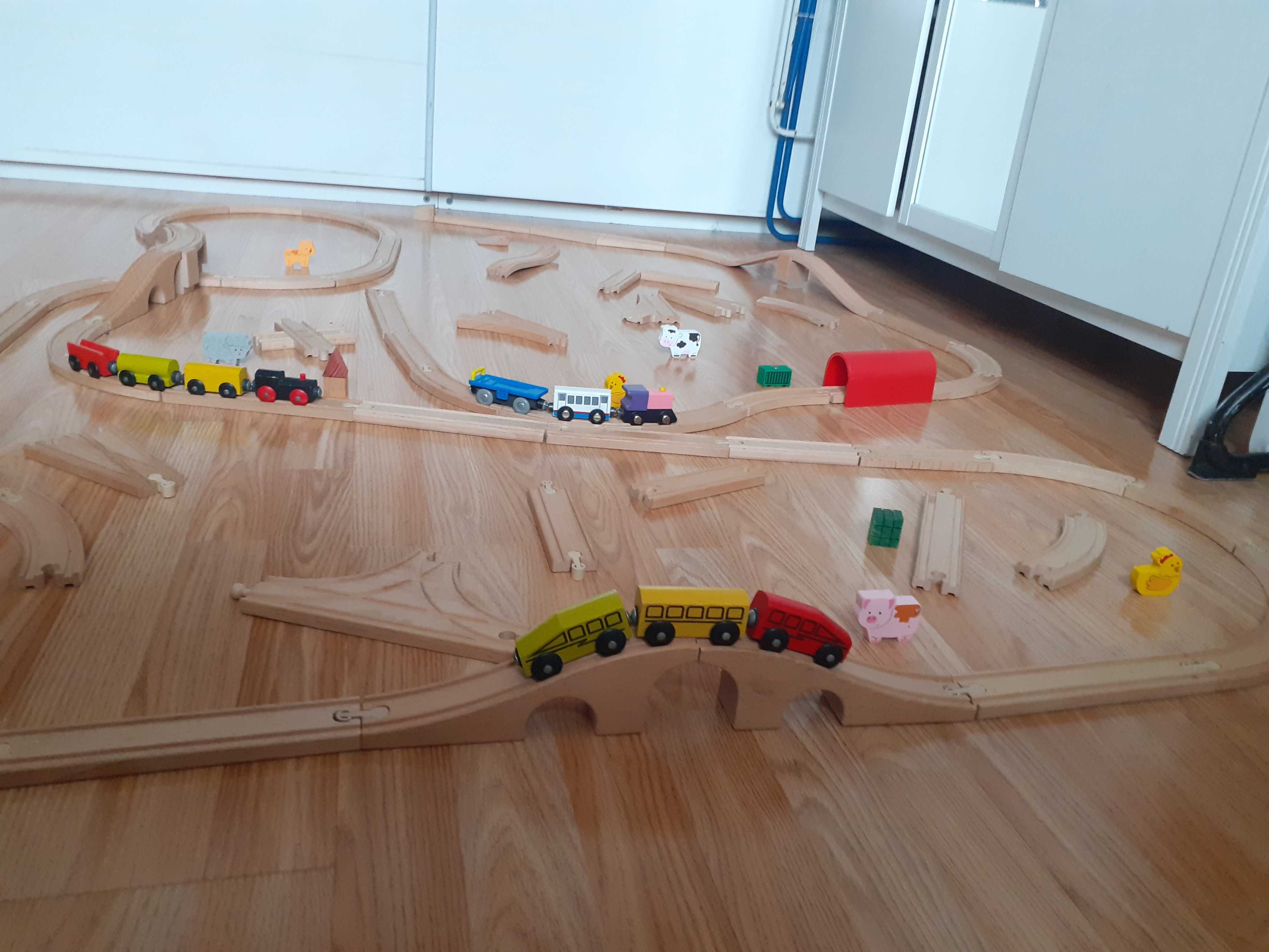Tren cu sina din lemn Ikea