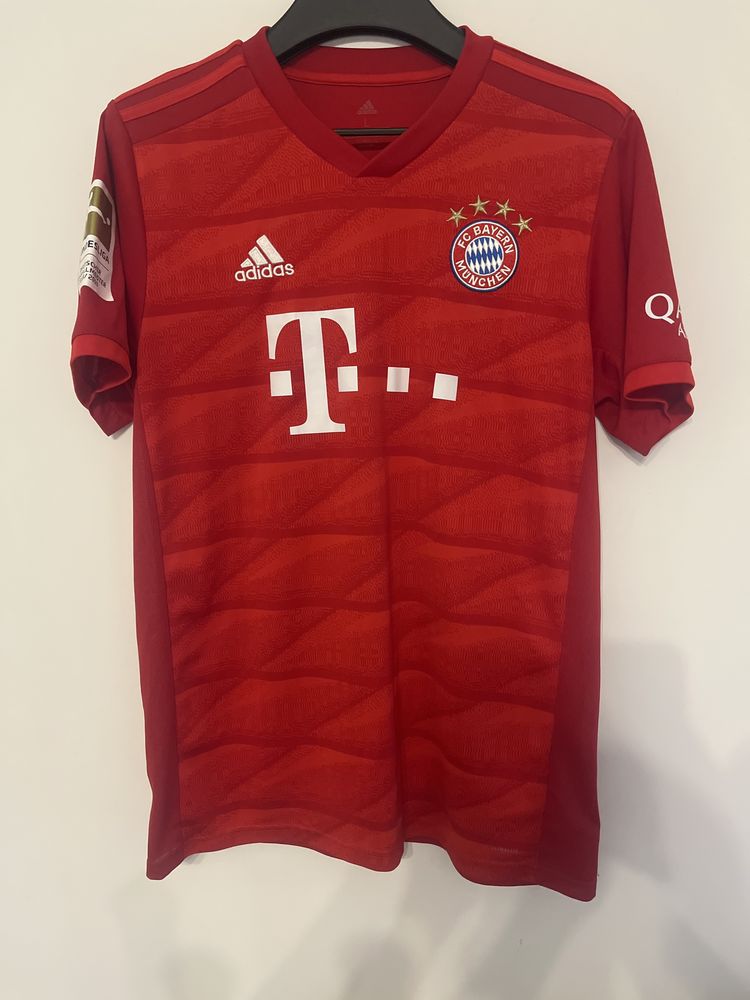Bayern Munchen 9 Lewandowski. Size L