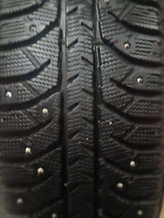 Шина шипованная 185/60 R15