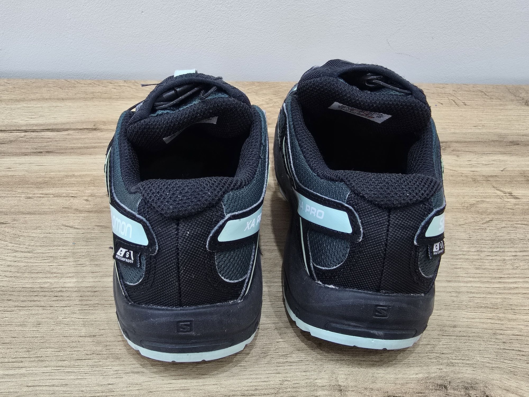 Туристически обувки Salomon 32