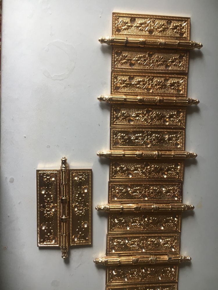 Продам дверные ручки и петля латунь