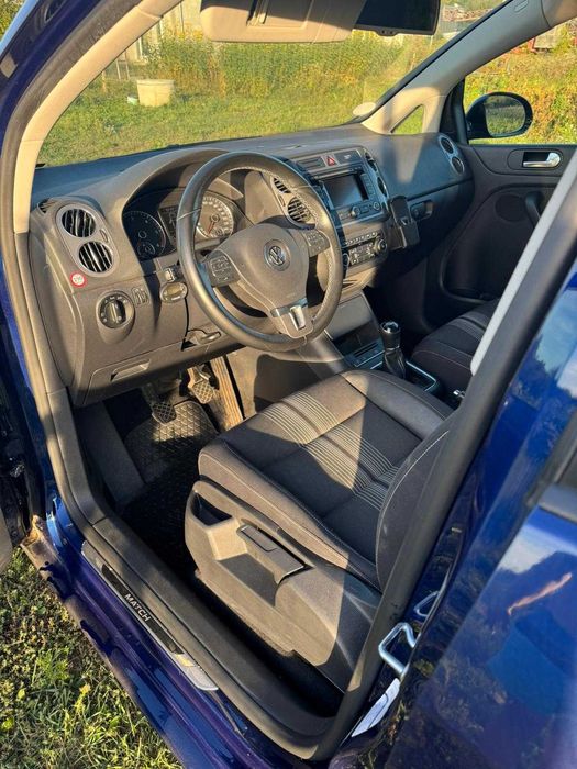 Vand volkswagen golf 6 plus, match, dotari full, 1.6 TDI recent adus.