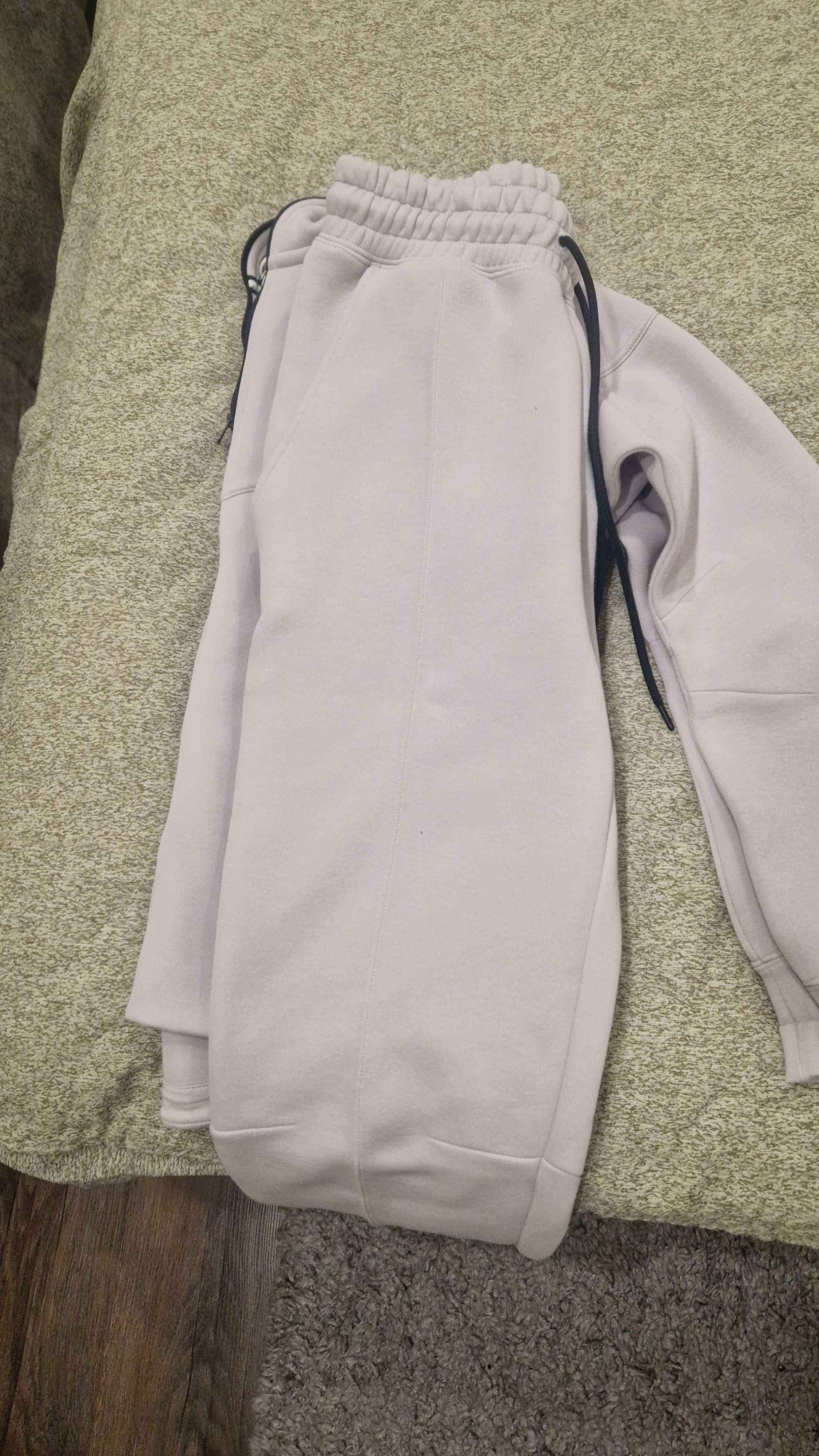 Оригинален дамски анцунг Nike