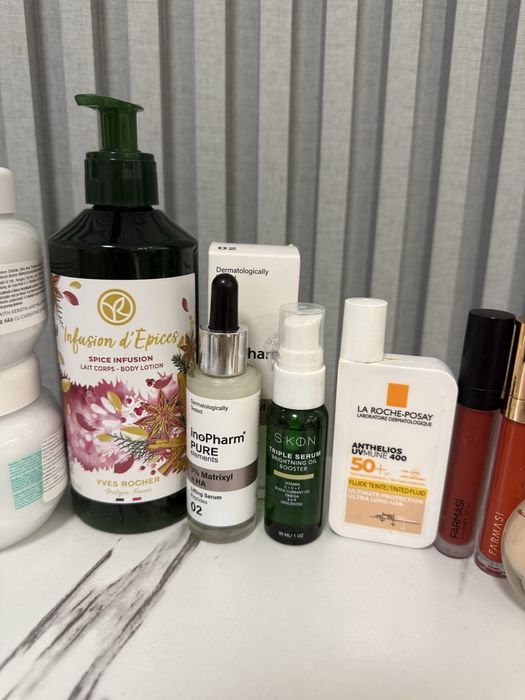 Комплект гримове нови и използвани