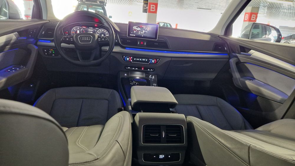 Vând Audi Q5 40 TDI Quattro 4x4