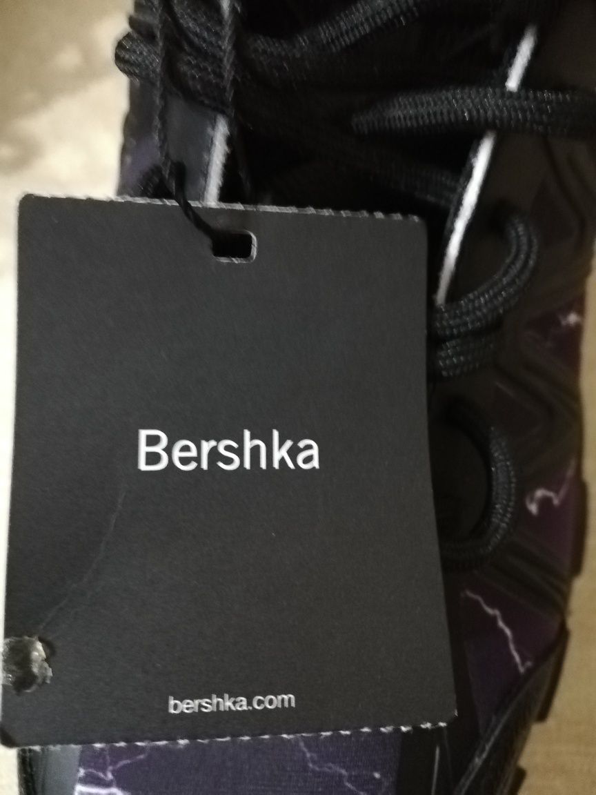 Спортни обувки Bershka