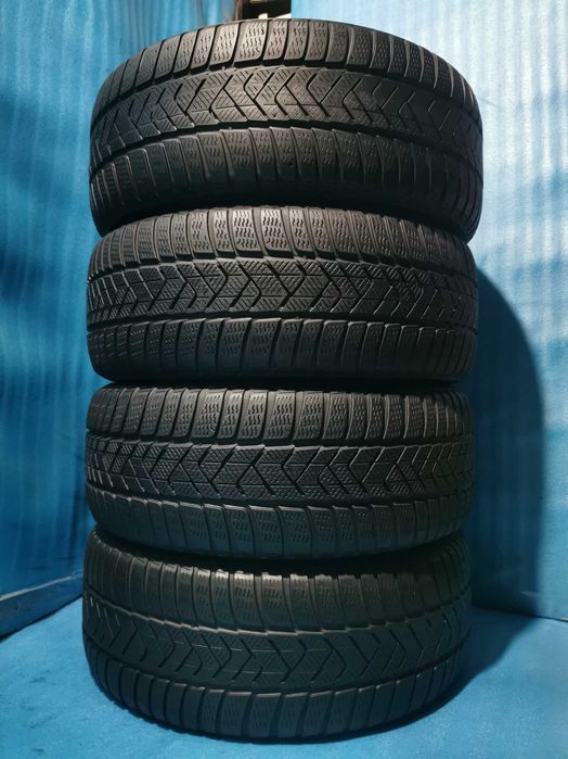 225 50 17 pirelli runflat m+s 4 buc