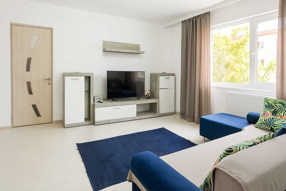 Apartament 2 camere, mobilat – Str. Spiniș, Sector 4-direct proprietar