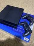 Playstation 4 sotiladi