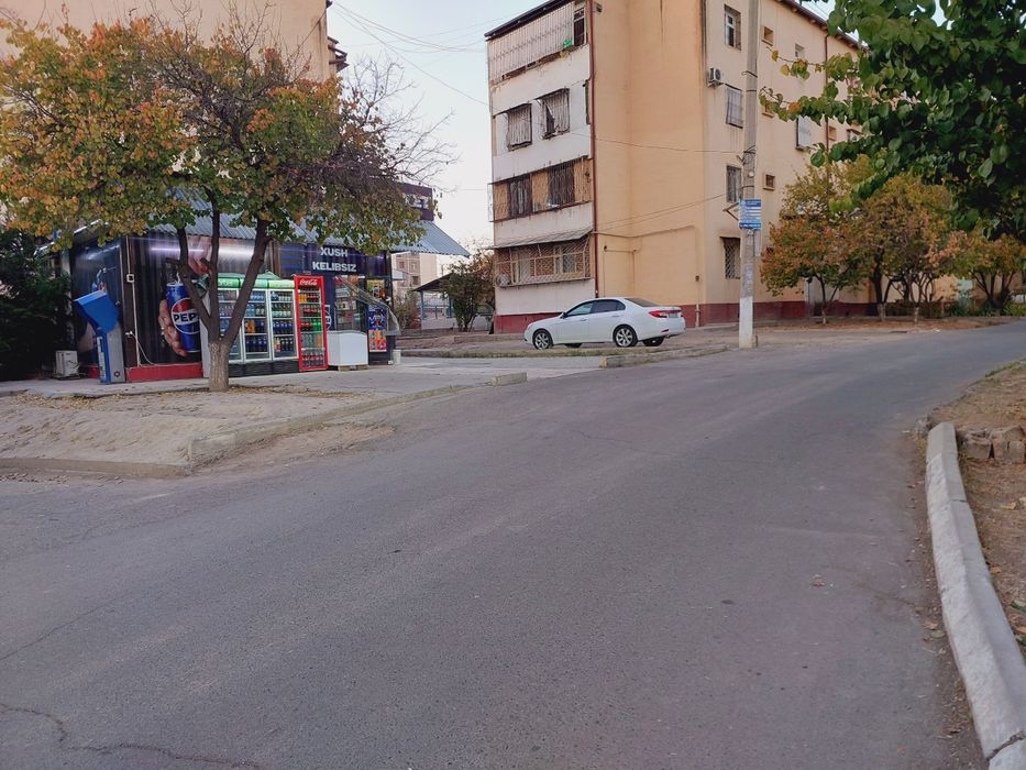 Tayyor oziq ovqat sotiladi