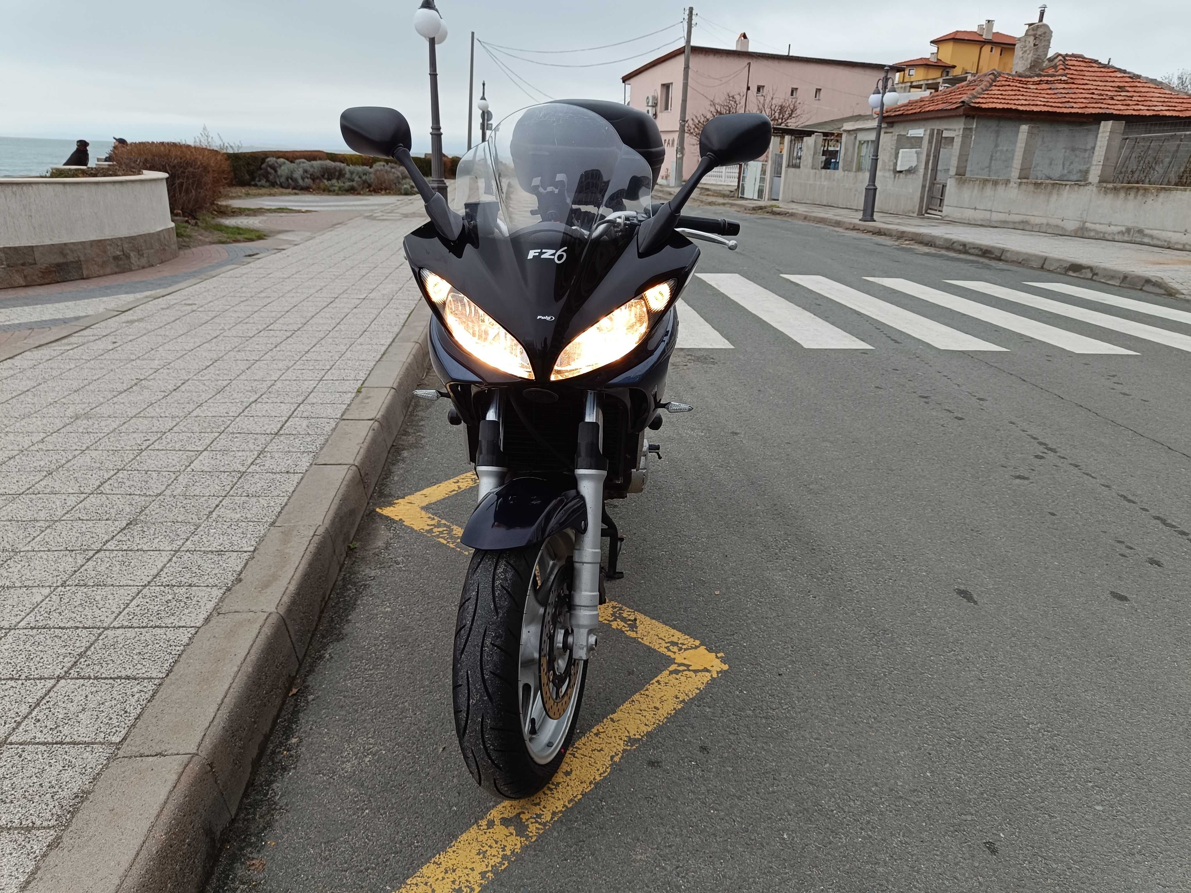 Продавам Yamaha FZ6 Fazer