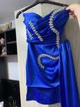 Rochie elegantă cu pietre Mexton !
