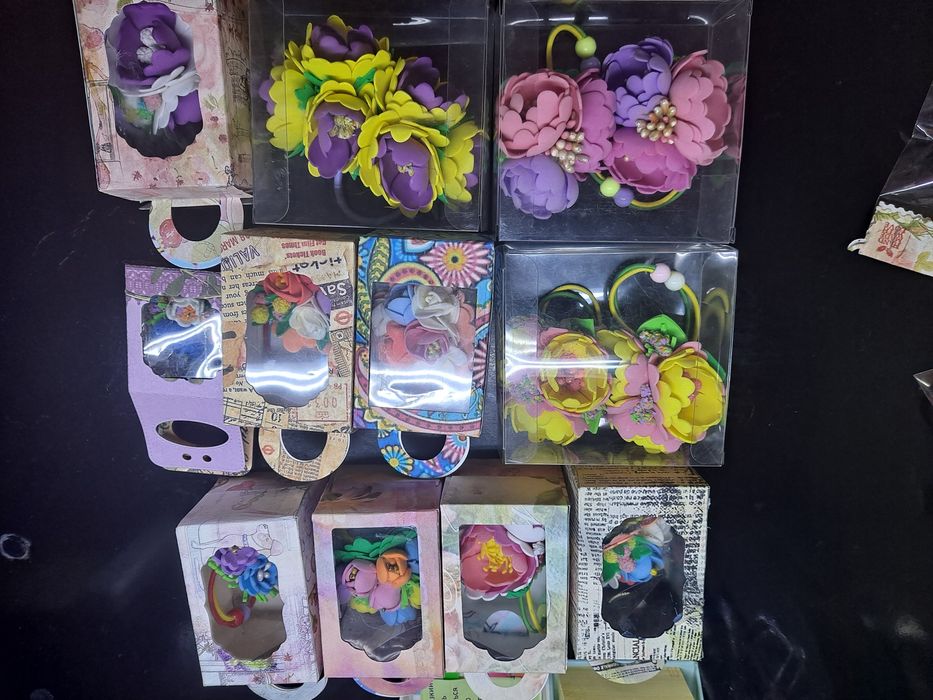 Заколки- резинки из фоамирана ручной работы. Цена - 20.000 сум за одну