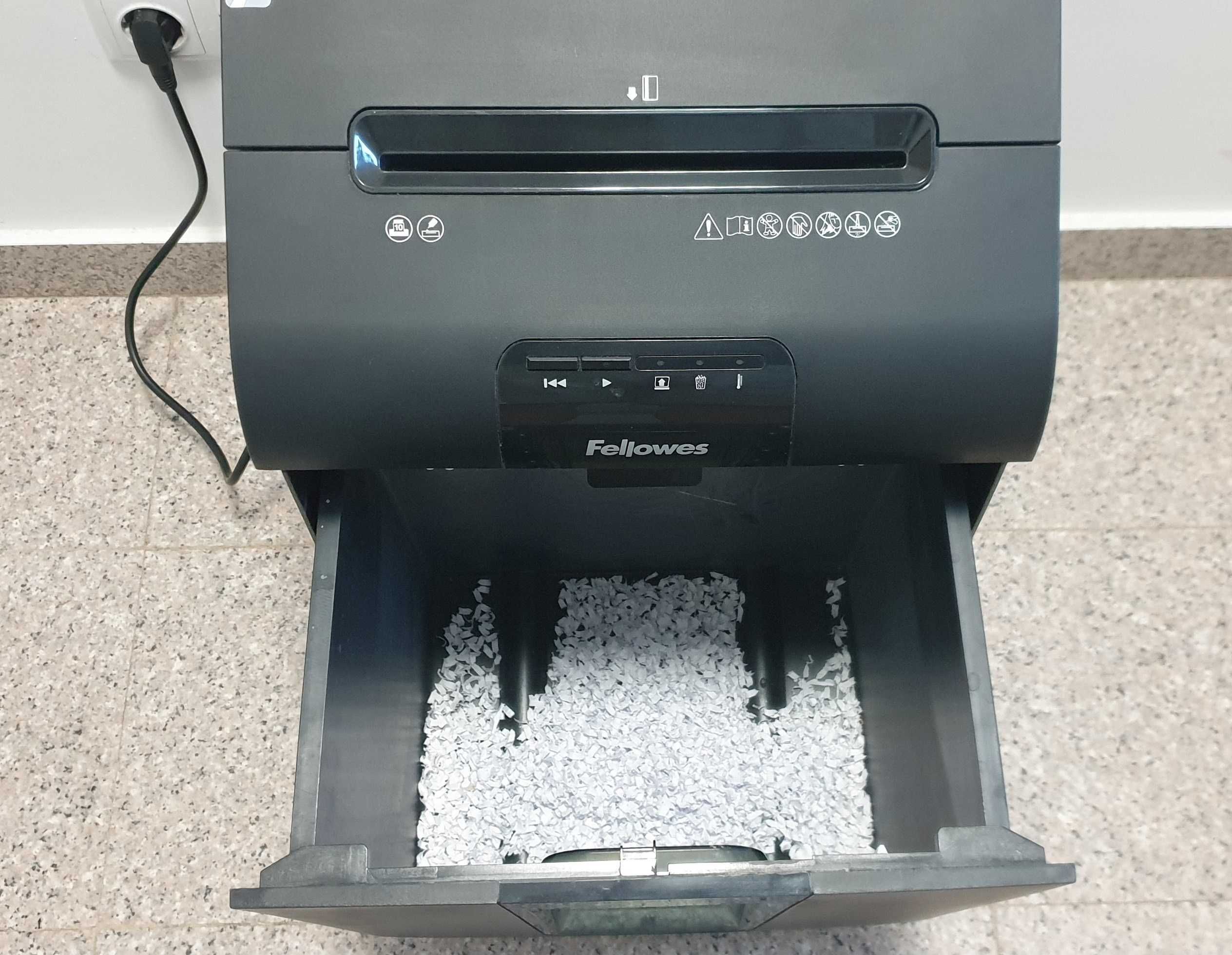 Distrugator Documente Shredder Fellowes AutoMax 100M utilizat rar