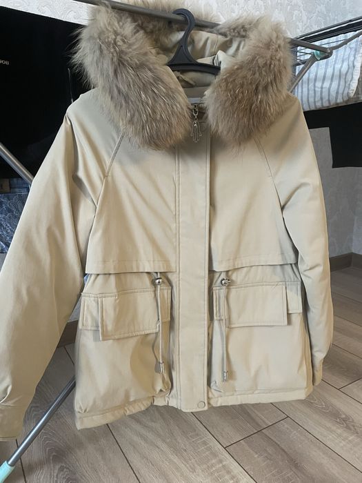 Продам парку зимнюю